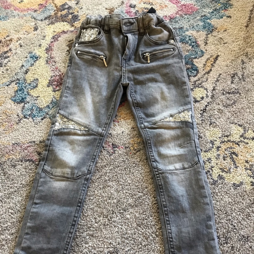 Girls jeans with sequins